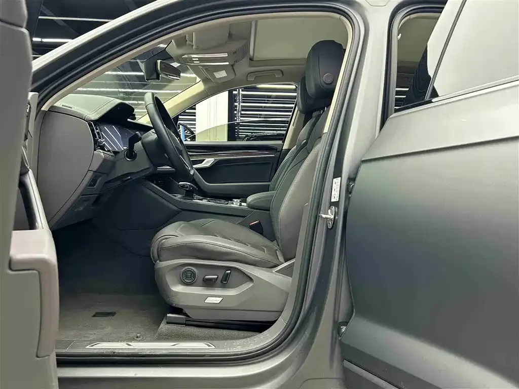 Volkswagen Touareg 2024 из CN, фото 6