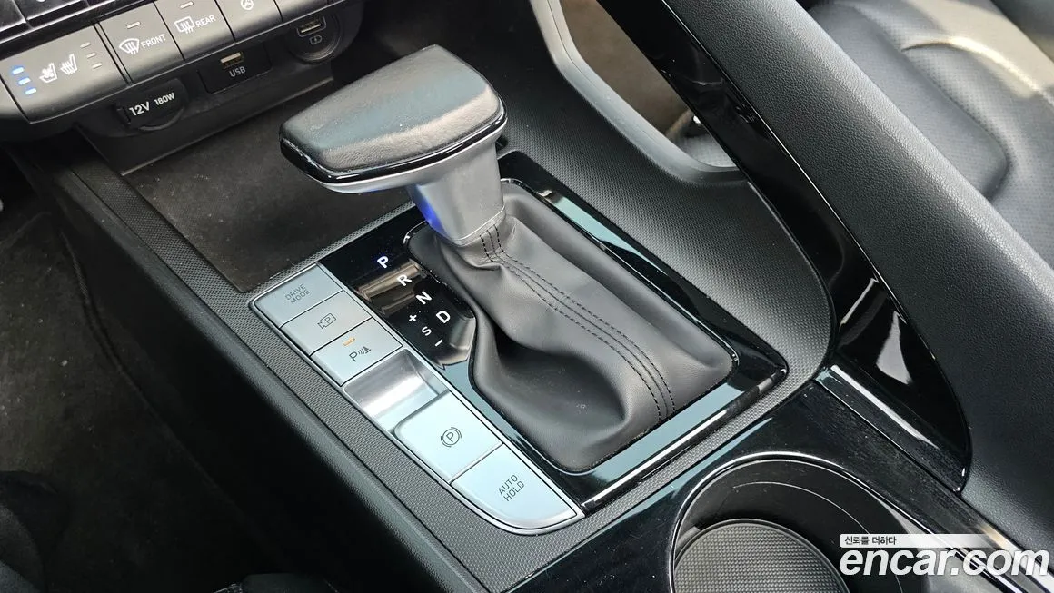 Hyundai AVANTE — фото 9