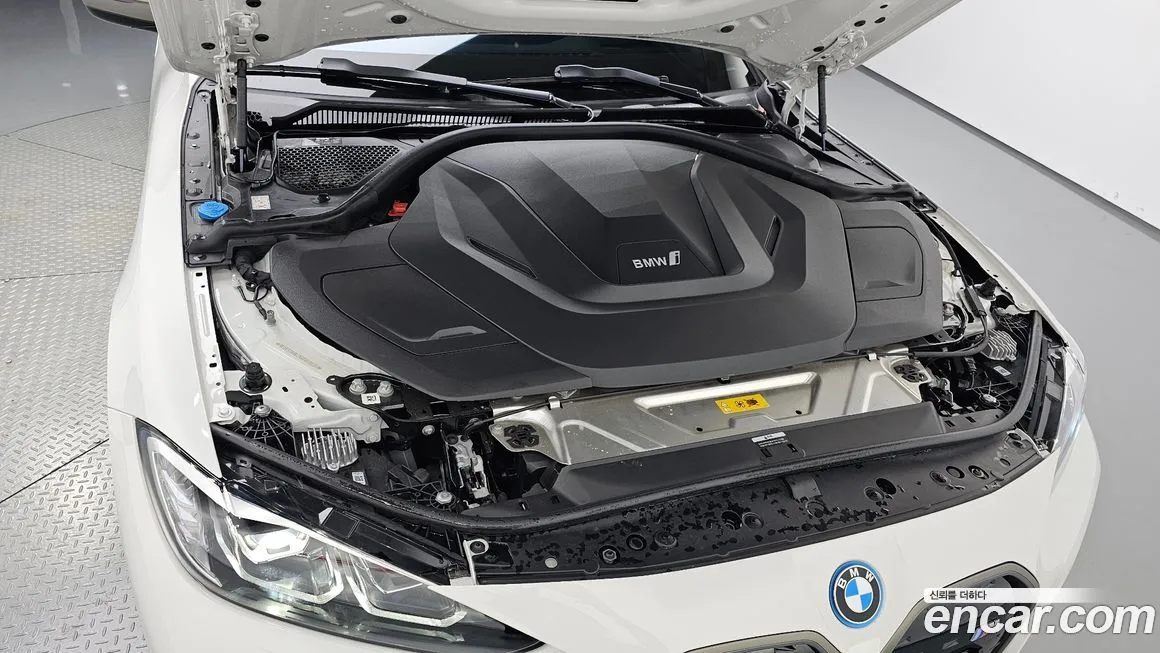 BMW i4 2024 из KR, фото 6
