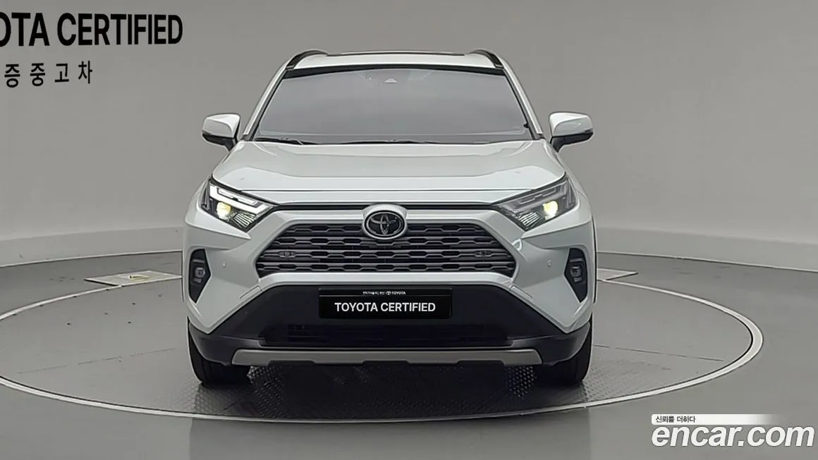Toyota RAV4 — фото 3