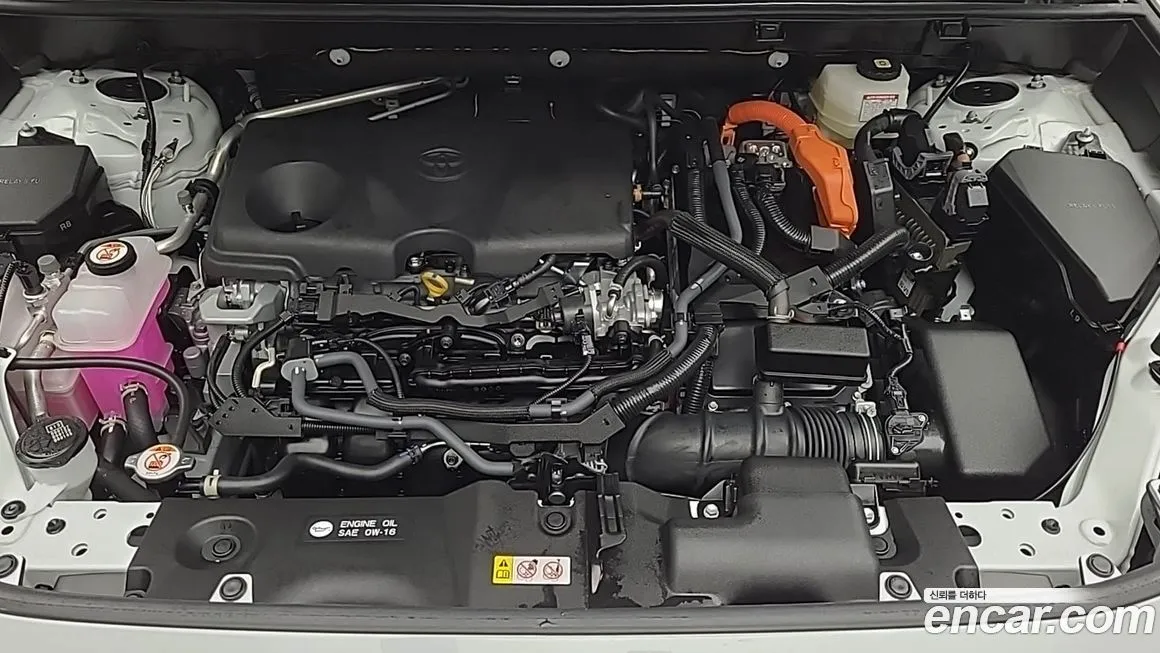 Toyota RAV4 — фото 6