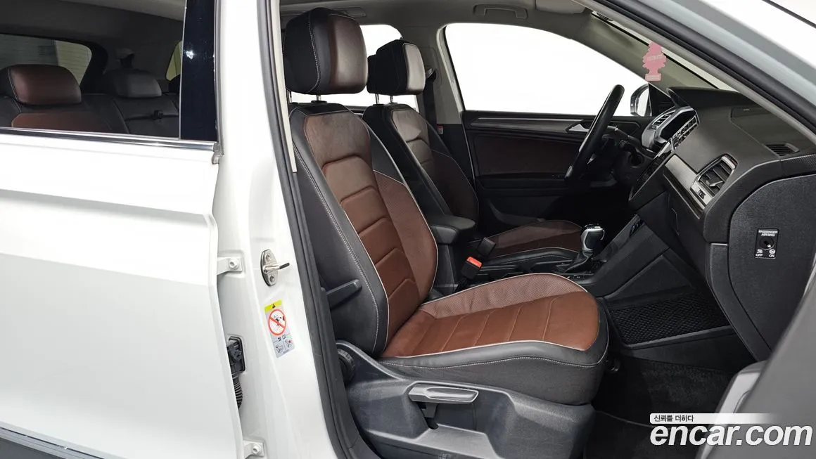 Volkswagen Tiguan — фото 10