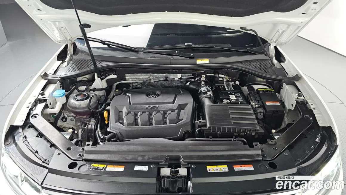 Volkswagen Tiguan — фото 6