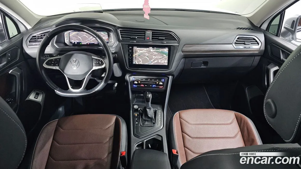 Volkswagen Tiguan — фото 7