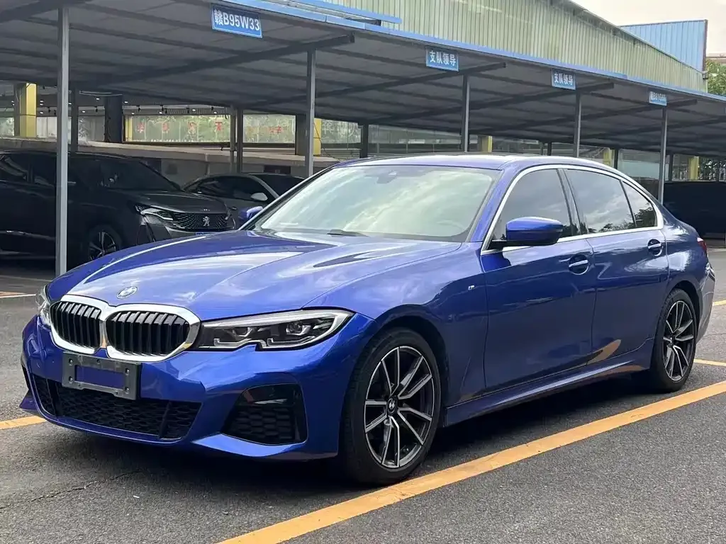 BMW 3 Series 2021 из CN, фото 1