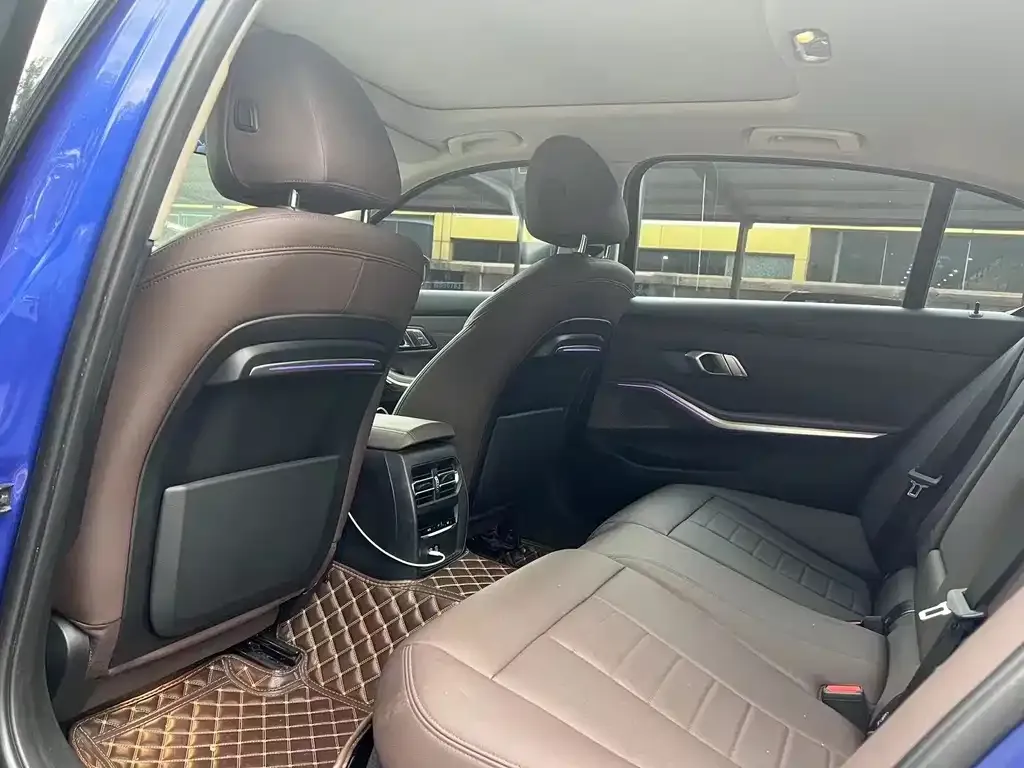 BMW 3 Series 2021 из CN, фото 5