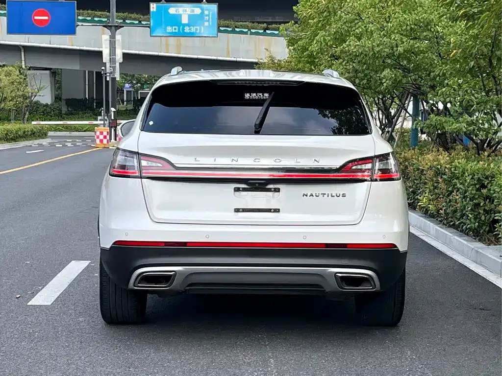 Lincoln Nautilus 2021 из CN, фото 6