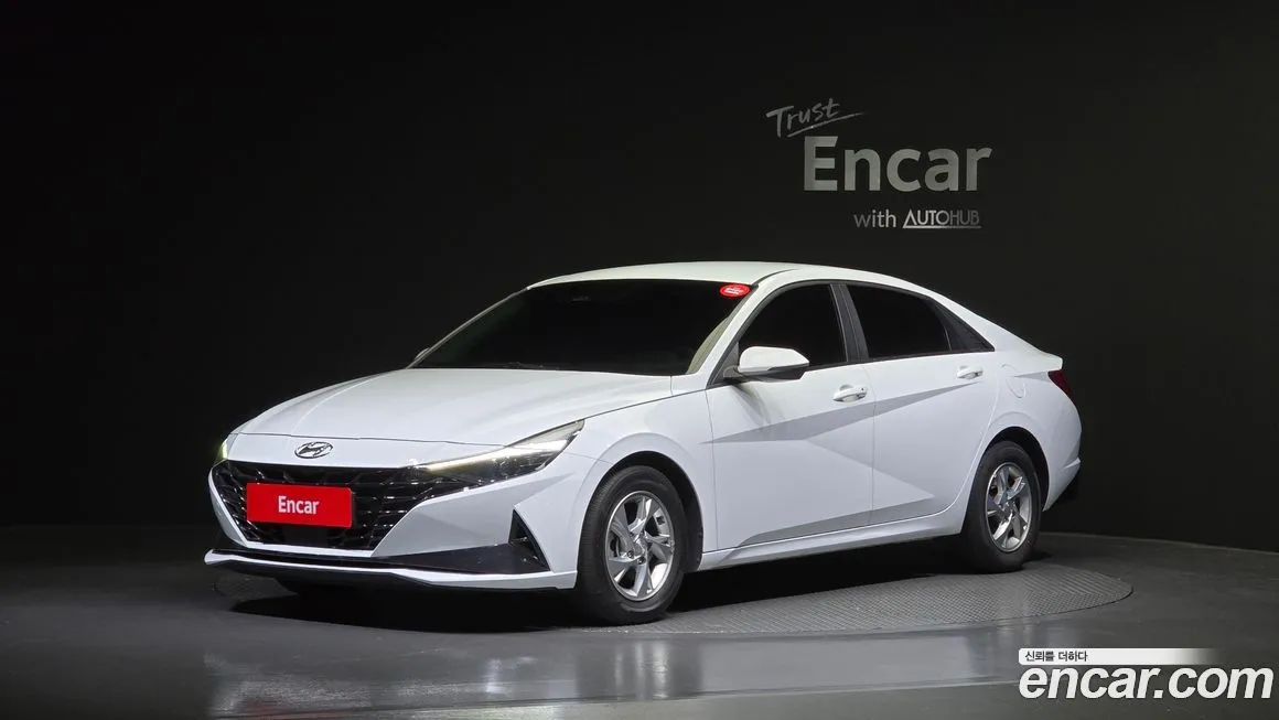 Hyundai AVANTE — фото 1
