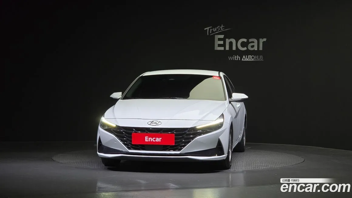 Hyundai AVANTE — фото 3