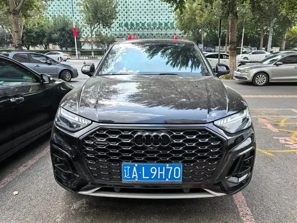 Audi Q5L Sportback 2023 из CN, фото 3
