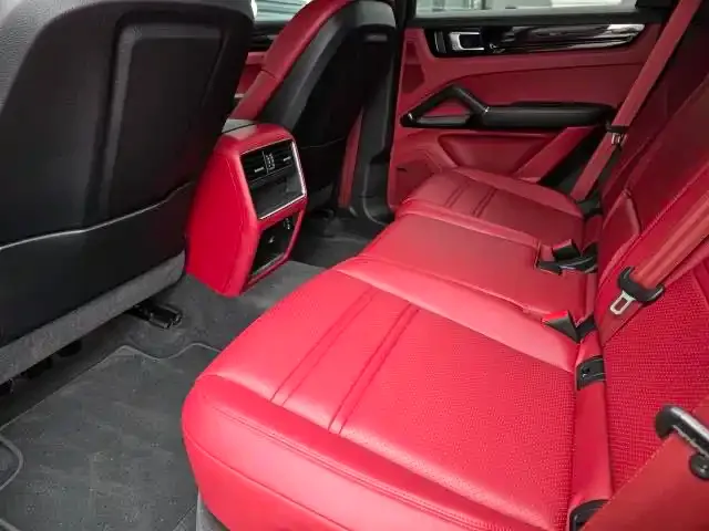 Porsche Cayenne Hybrid 2023 из CN, фото 8