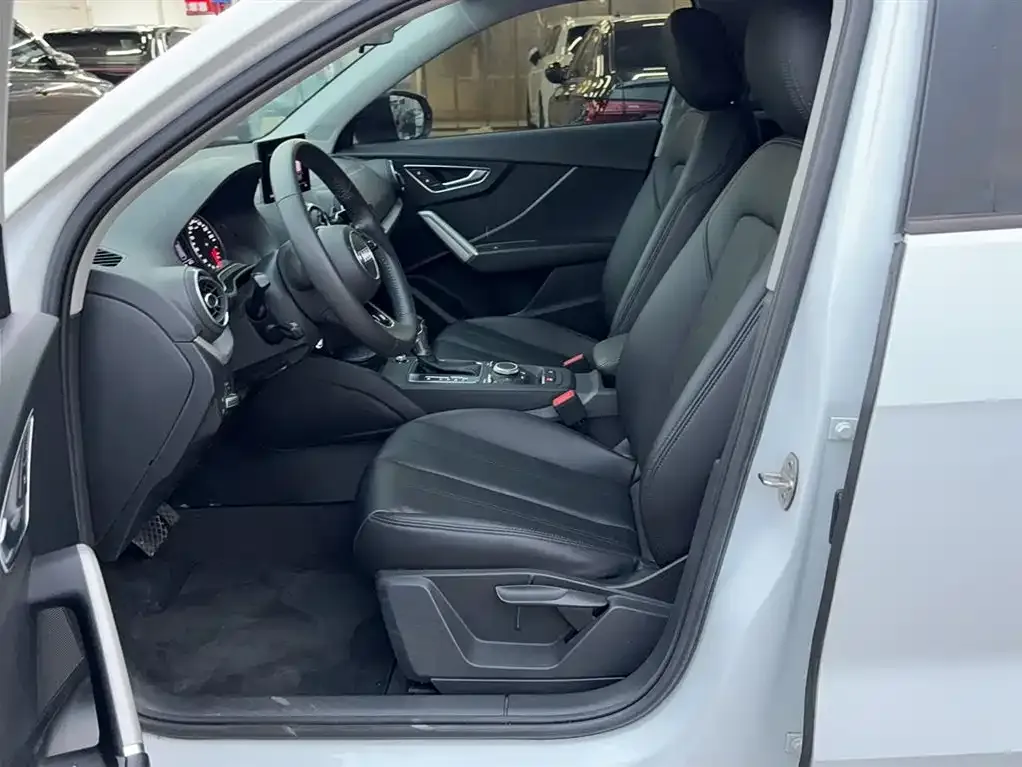Audi Q2L 2021 из CN, фото 10