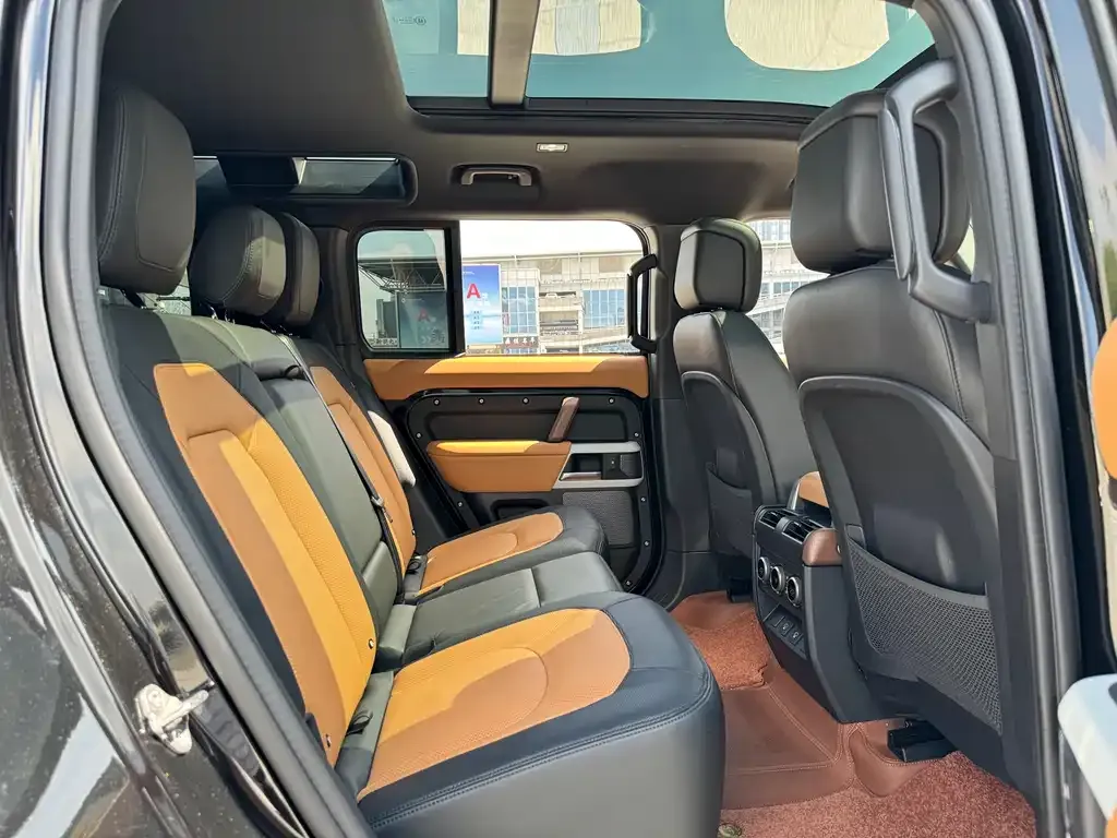 Land Rover Defender — фото 8