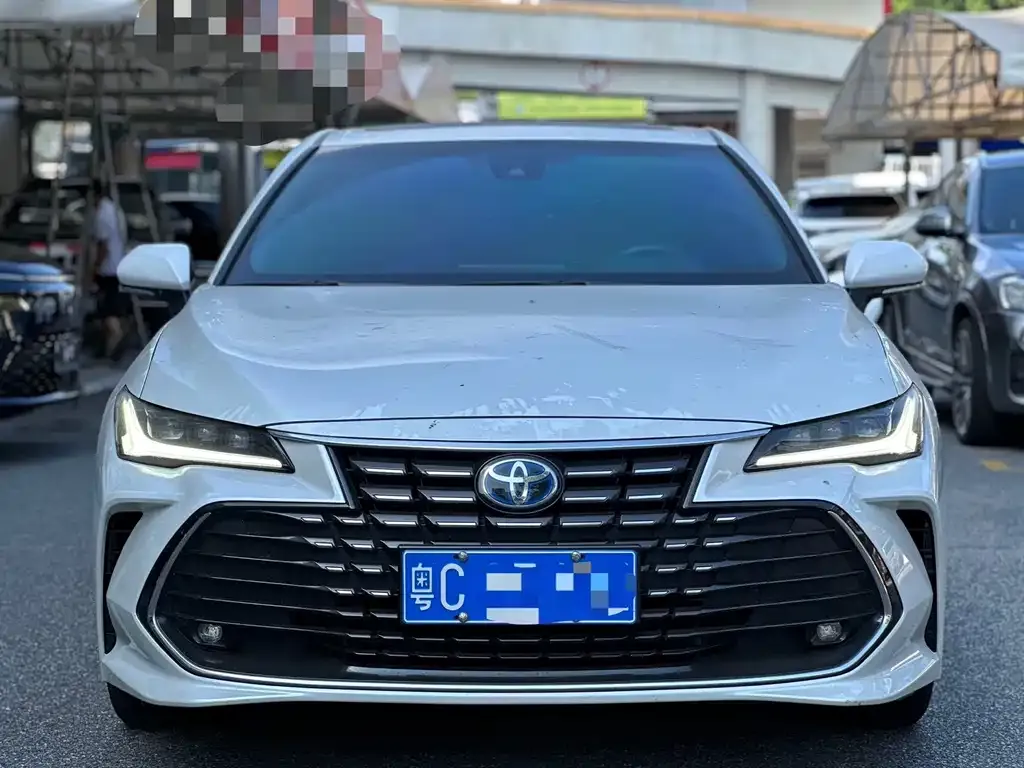 Toyota Avalon 2023 из CN, фото 2