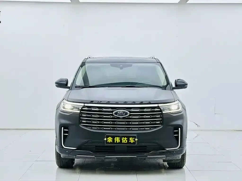 Ford Explorer 2023 из CN, фото 2