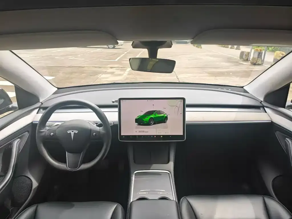 Tesla Model Y 2024 из CN, фото 5