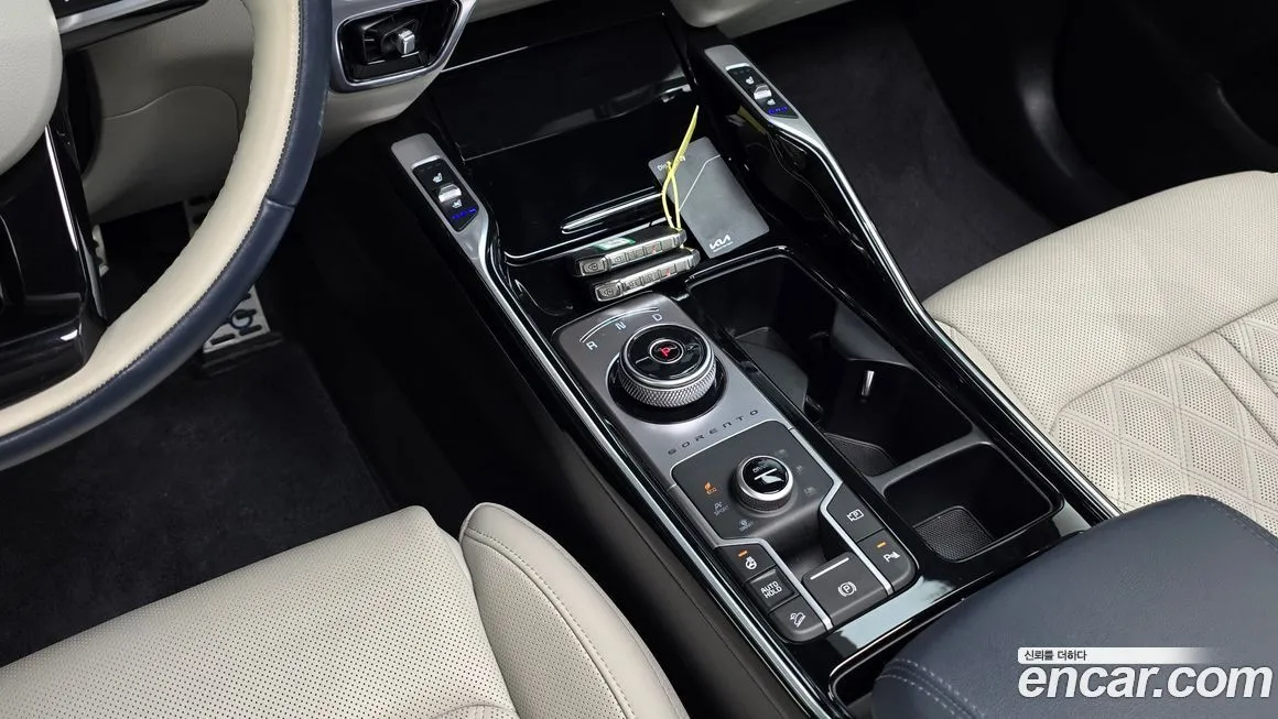 Kia Sorento — фото 9