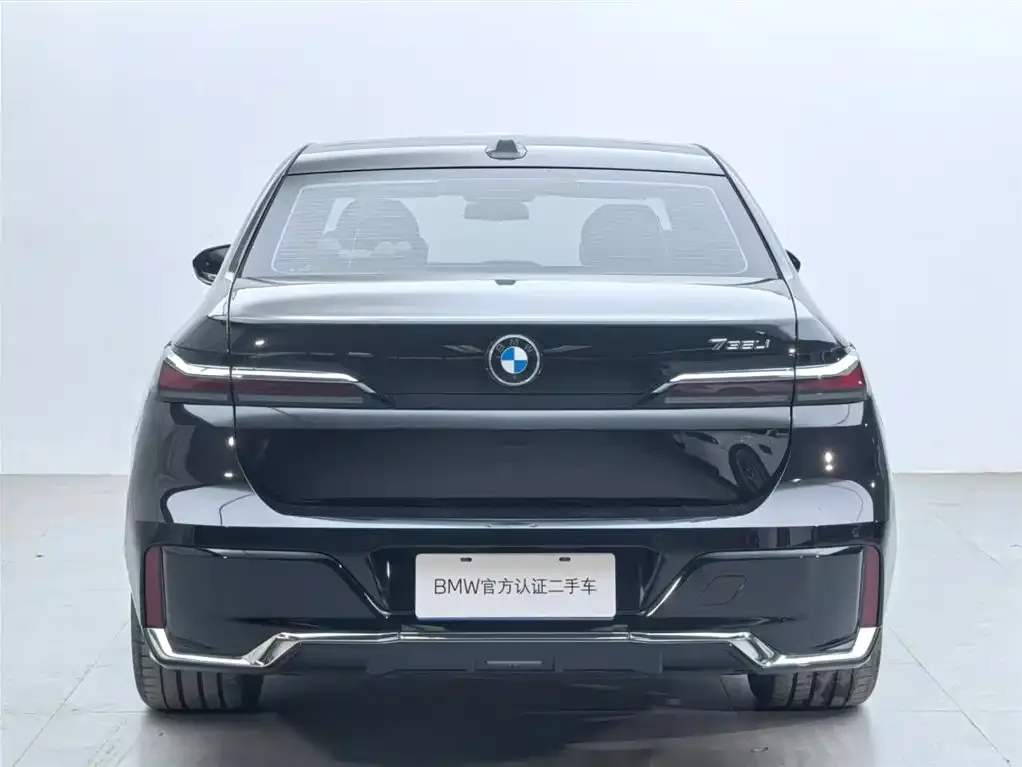 BMW 7 Series — фото 5