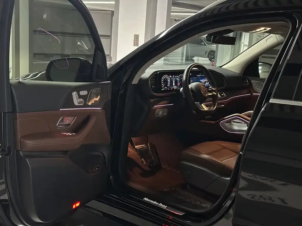 Mercedes-Benz GLS 2024 из CN, фото 8