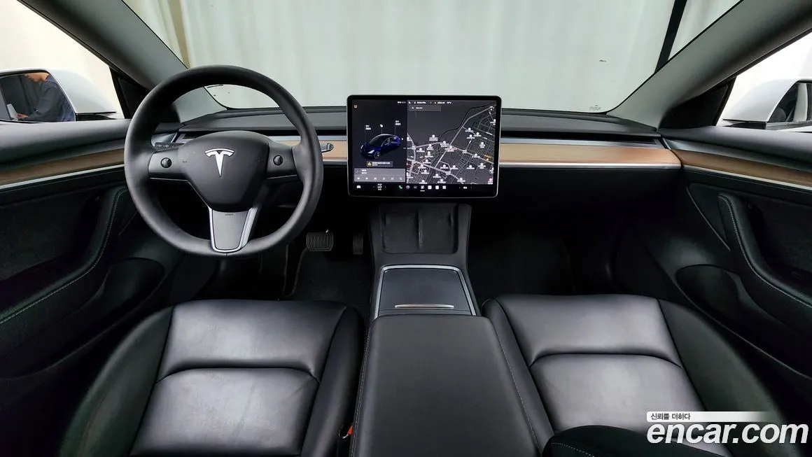 Tesla Model 3 — фото 7