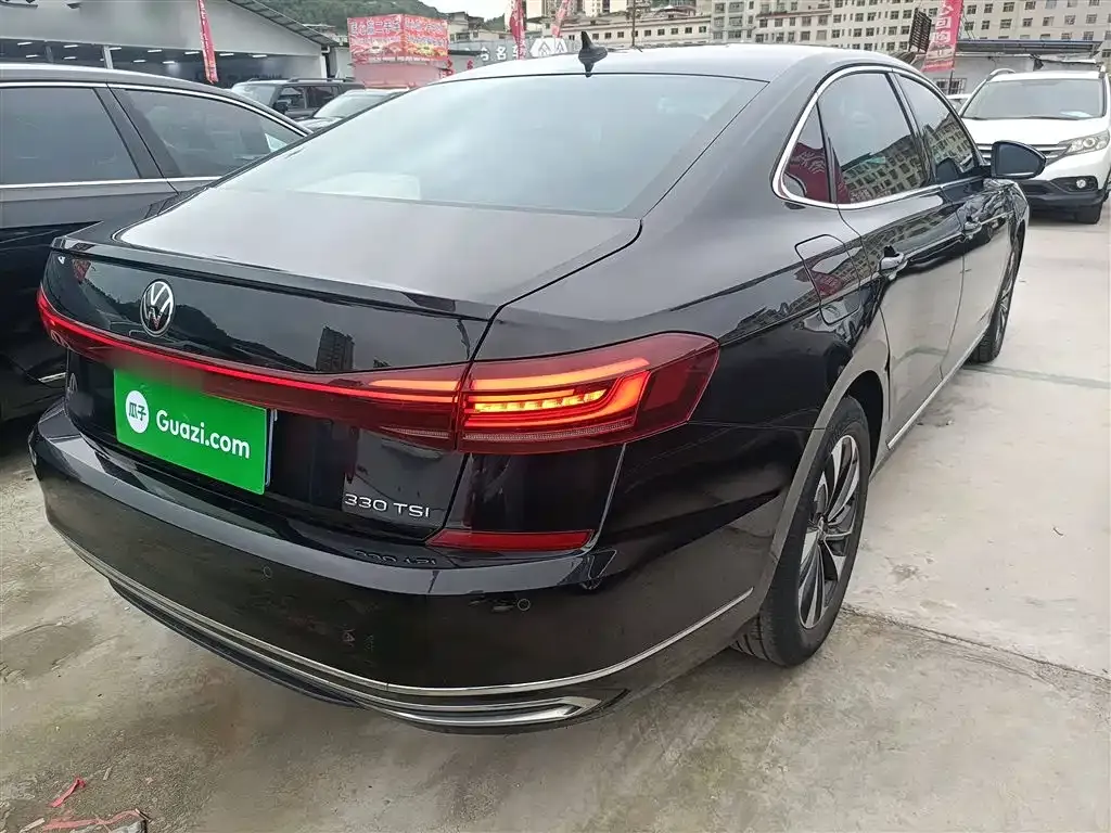 Volkswagen Passat — фото 7