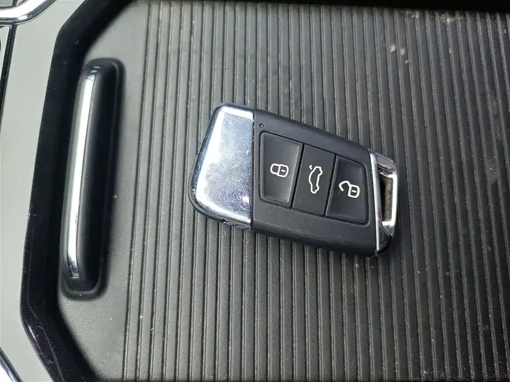 Volkswagen Passat — фото 9