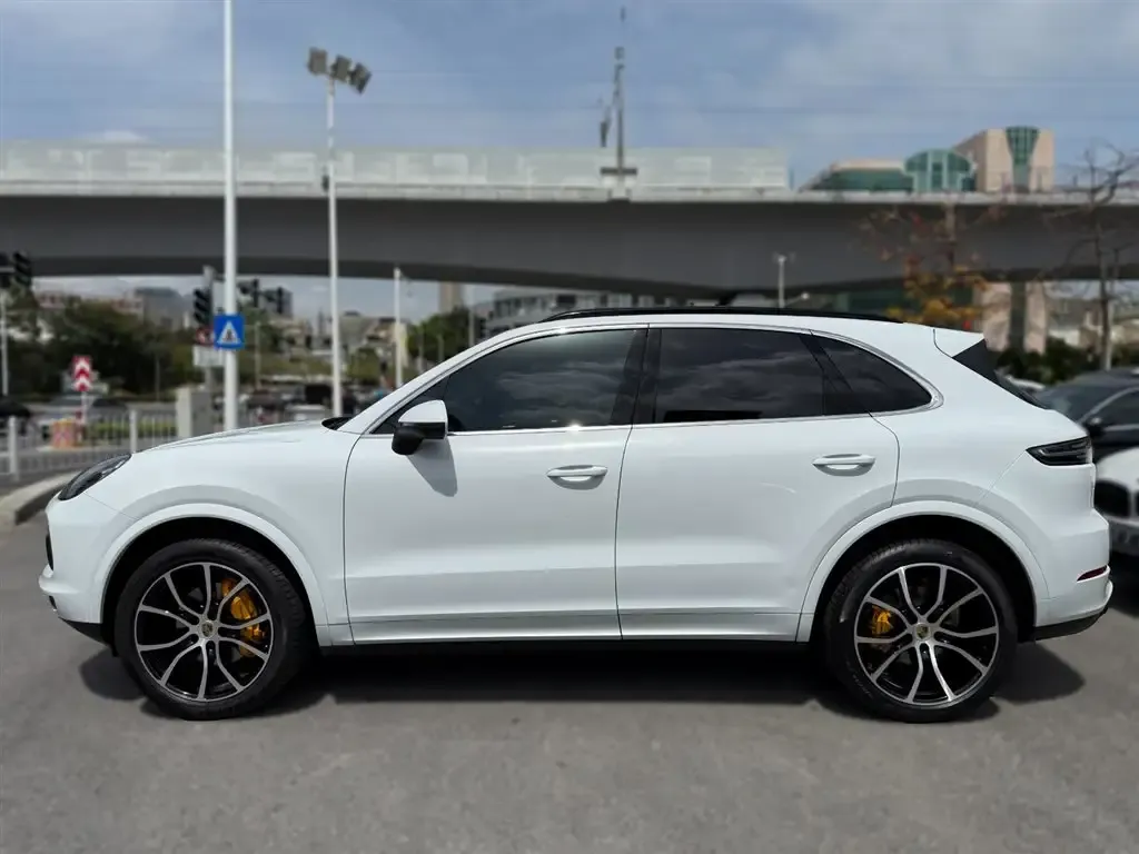 Porsche Cayenne 2023 из CN, фото 3