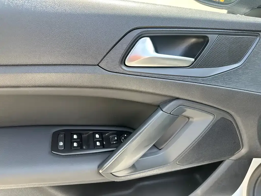 Peugeot 408 2024 из CN, фото 4