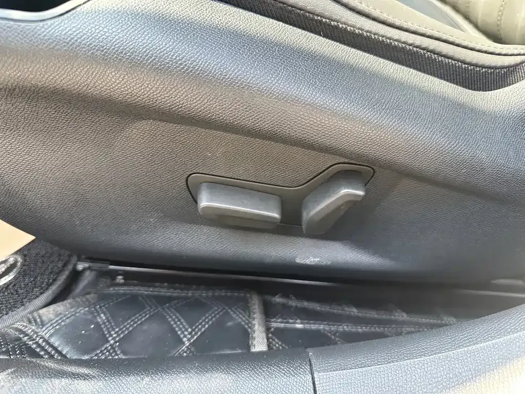 Peugeot 408 2024 из CN, фото 5