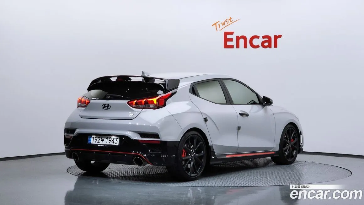 Hyundai Veloster — фото 2