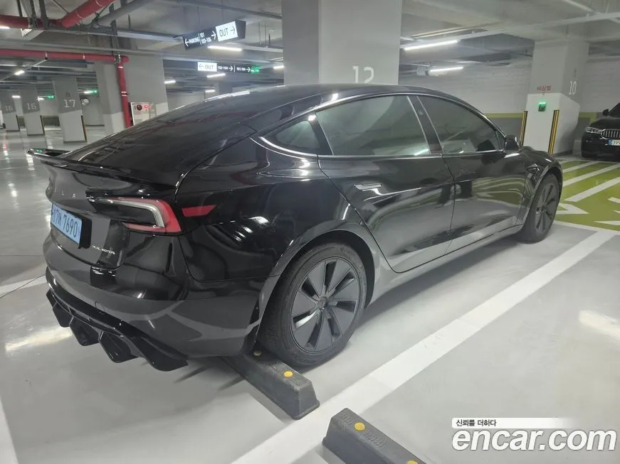 Tesla Model 3 2024 из KR, фото 4