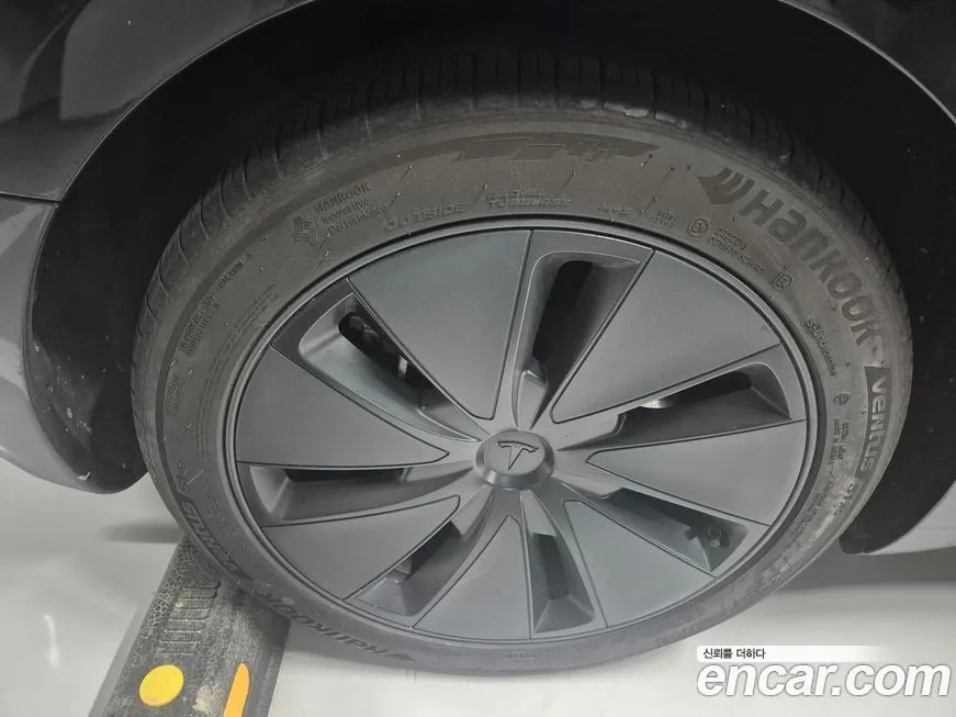 Tesla Model 3 2024 из KR, фото 5
