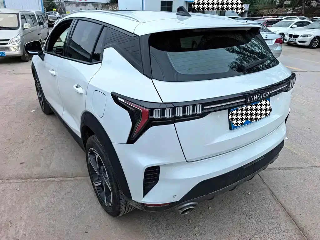 Lynk & Co 06 2023 из CN, фото 10