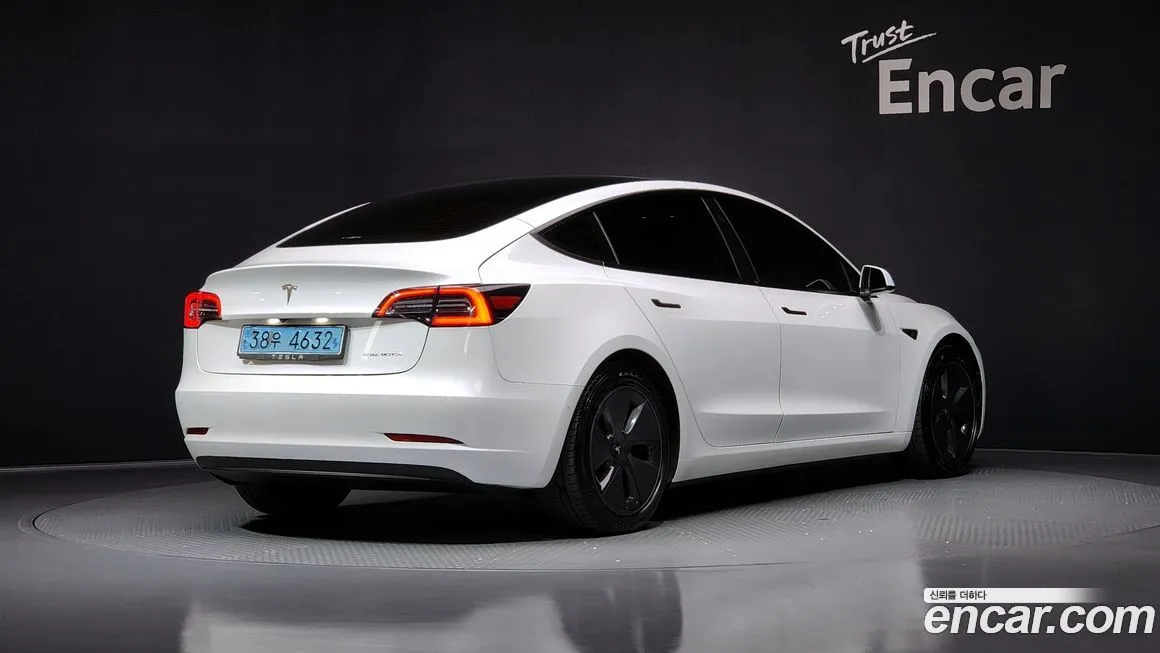 Tesla Model 3 2021 из KR, фото 2