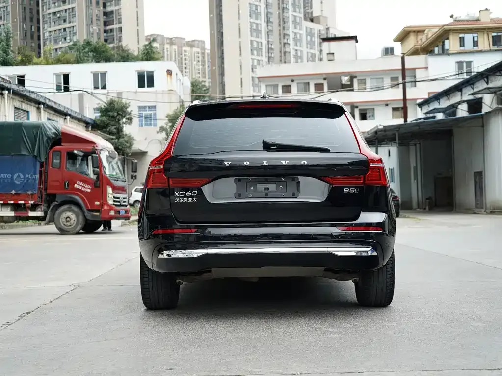 Volvo XC60 2021 из CN, фото 8