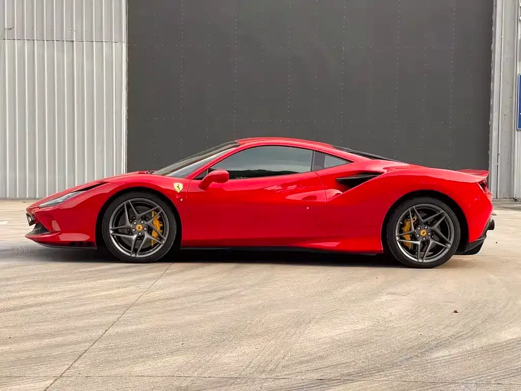 Ferrari F8 — фото 3
