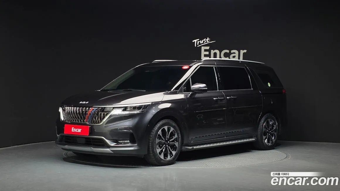 Kia Carnival — фото 1