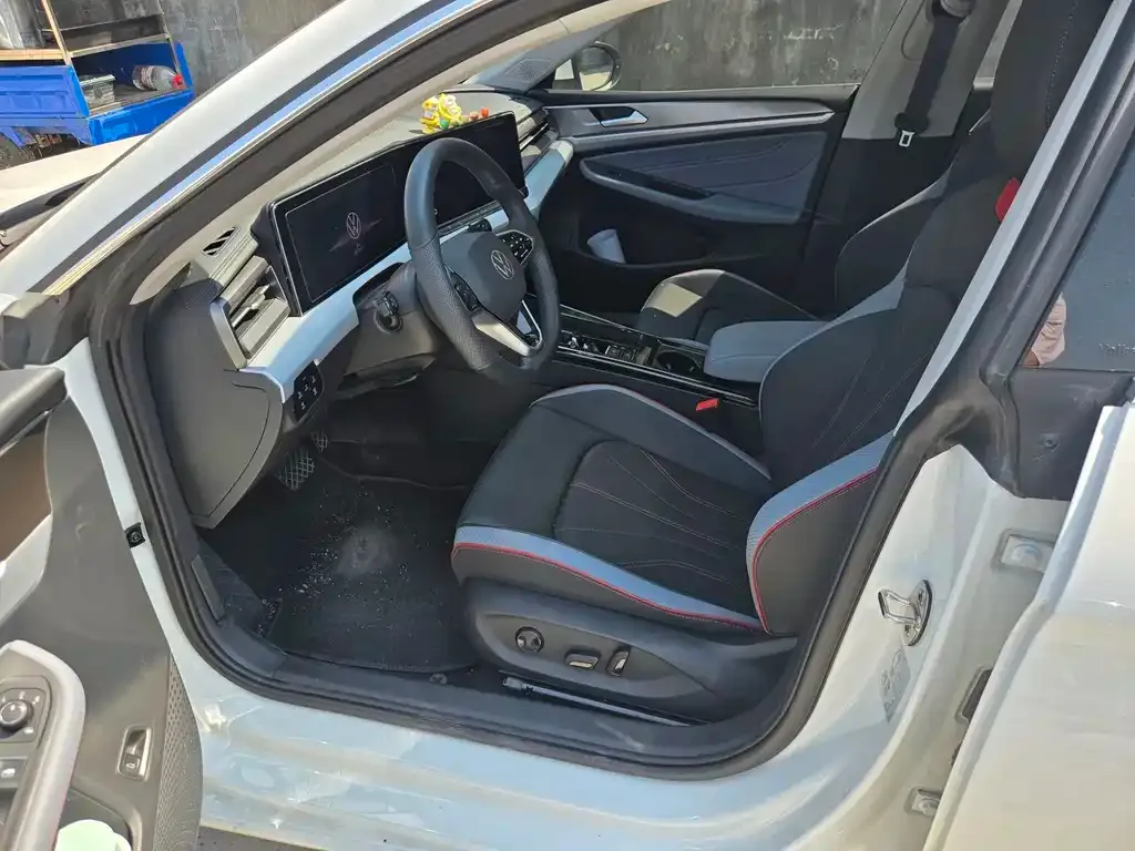 Volkswagen Lamando 2024 из CN, фото 7
