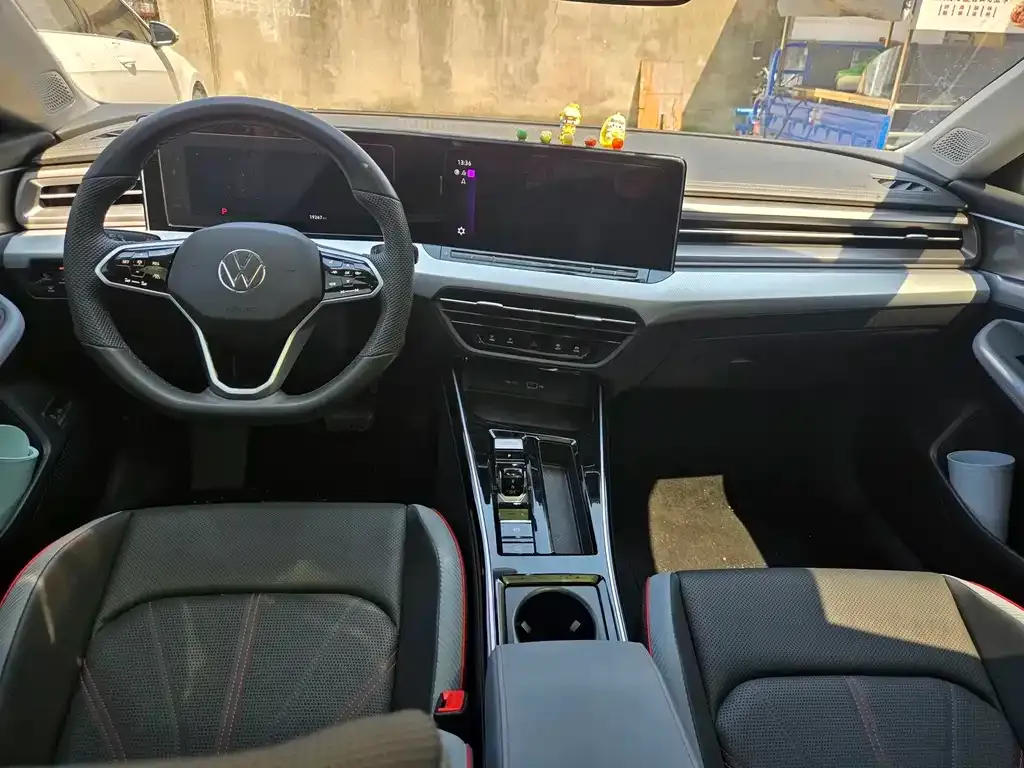 Volkswagen Lamando 2024 из CN, фото 8