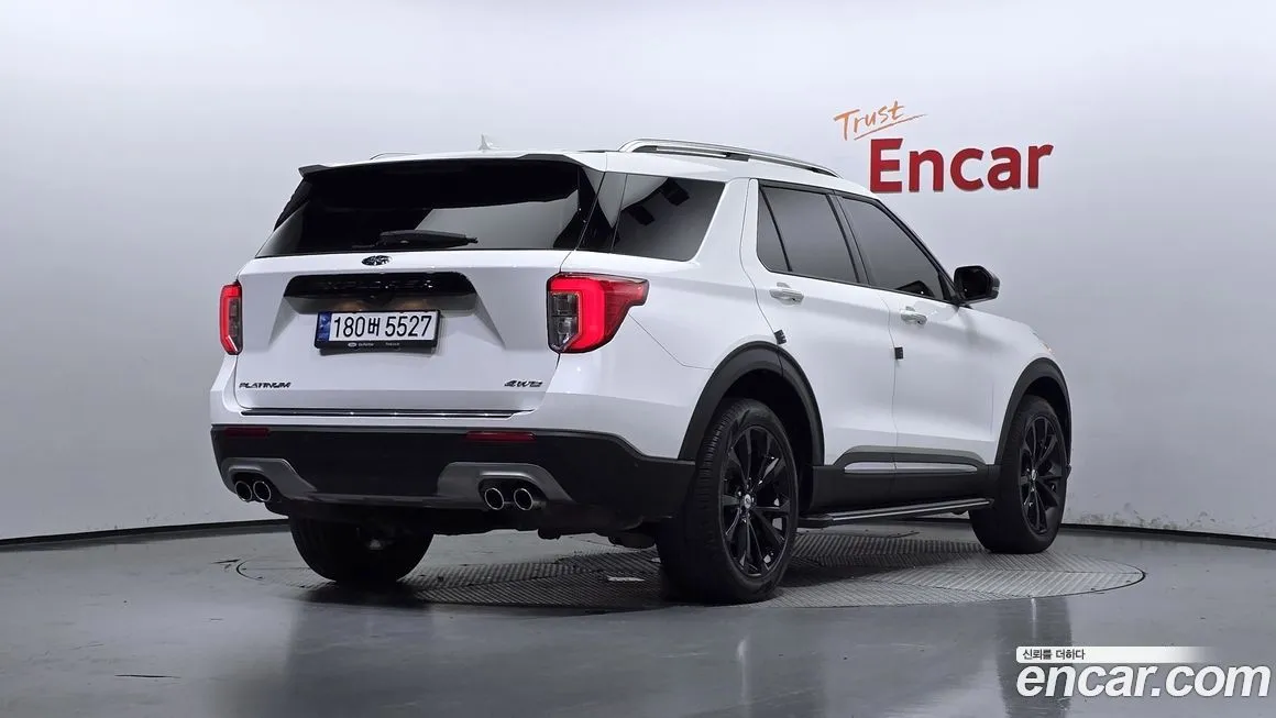 Ford Explorer 2023 из KR, фото 2