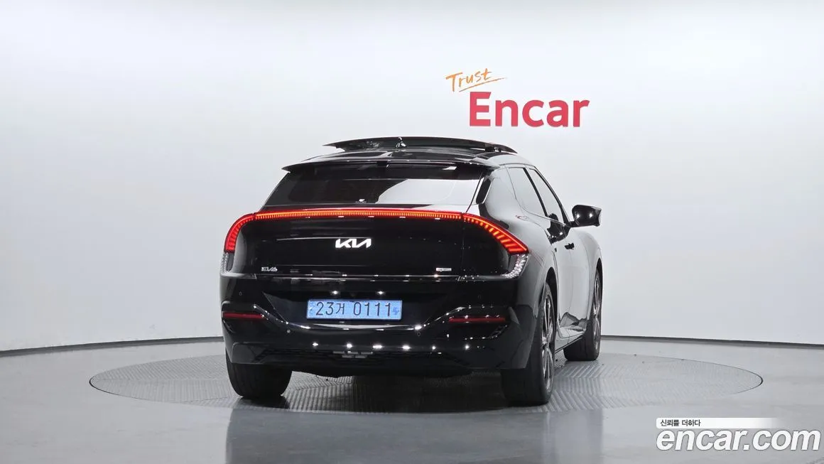 Kia EV6 2023 из KR, фото 4