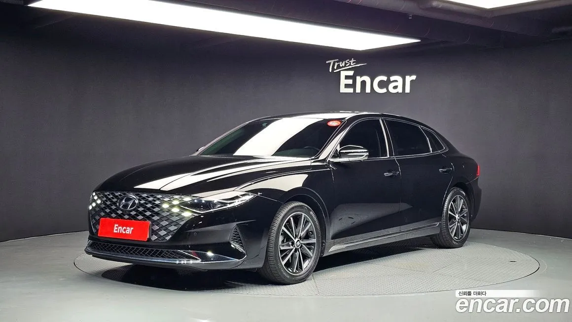 Hyundai Grandeur — фото 1