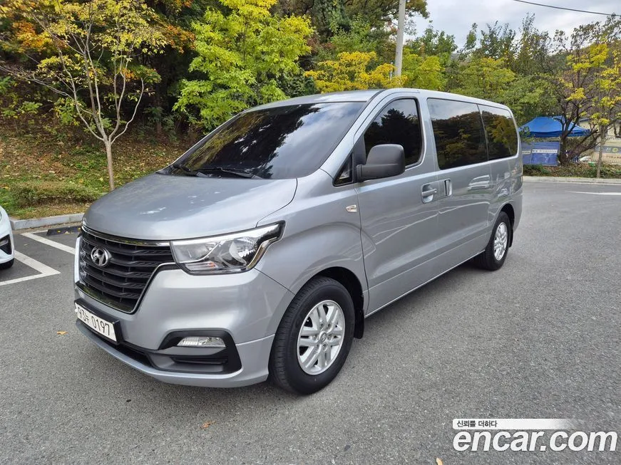 Hyundai Starex — фото 3