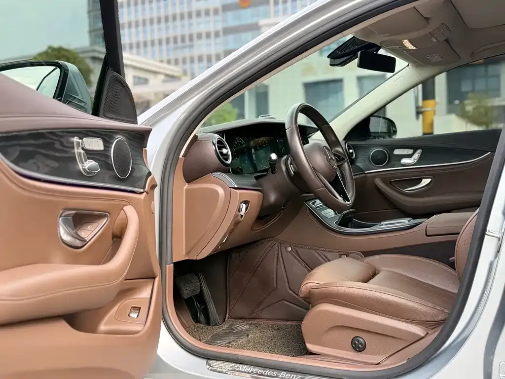 Mercedes-Benz E-Class 2022 из CN, фото 10