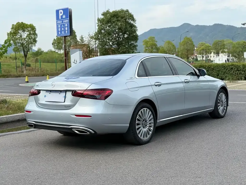 Mercedes-Benz E-Class 2022 из CN, фото 4