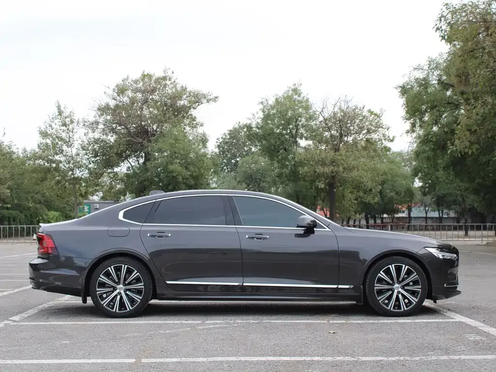 Volvo S90 — фото 4
