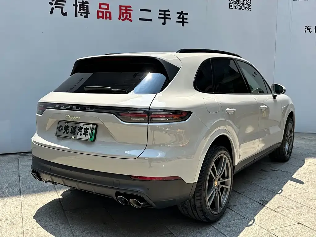 Porsche Cayenne Hybrid — фото 3
