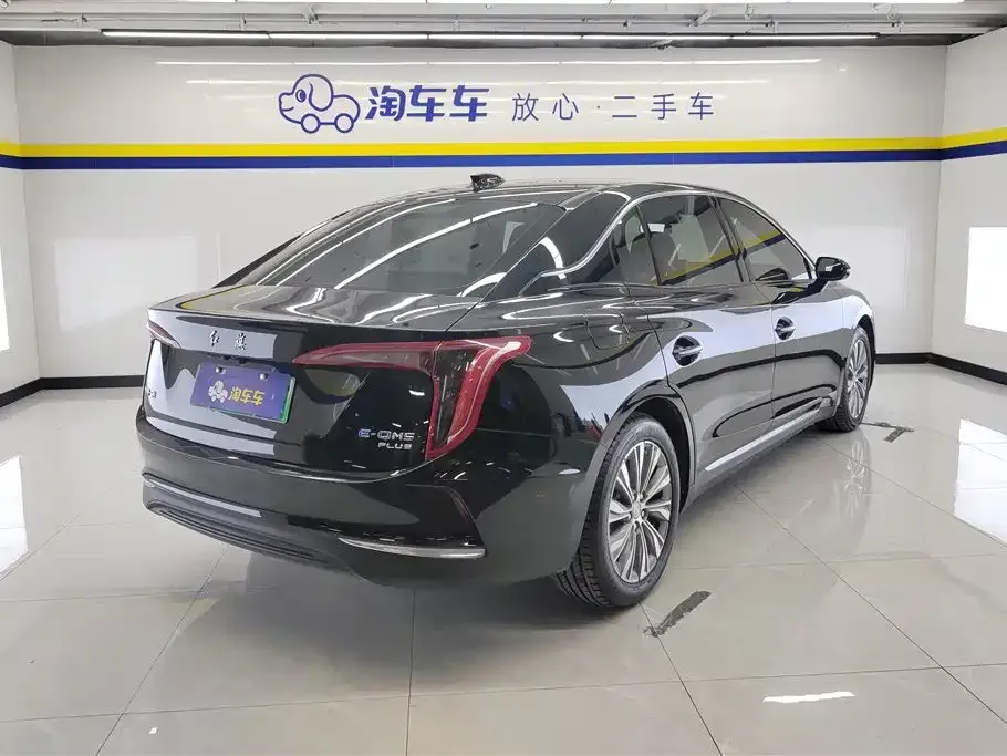Hongqi E-QM5 2024 из CN, фото 3