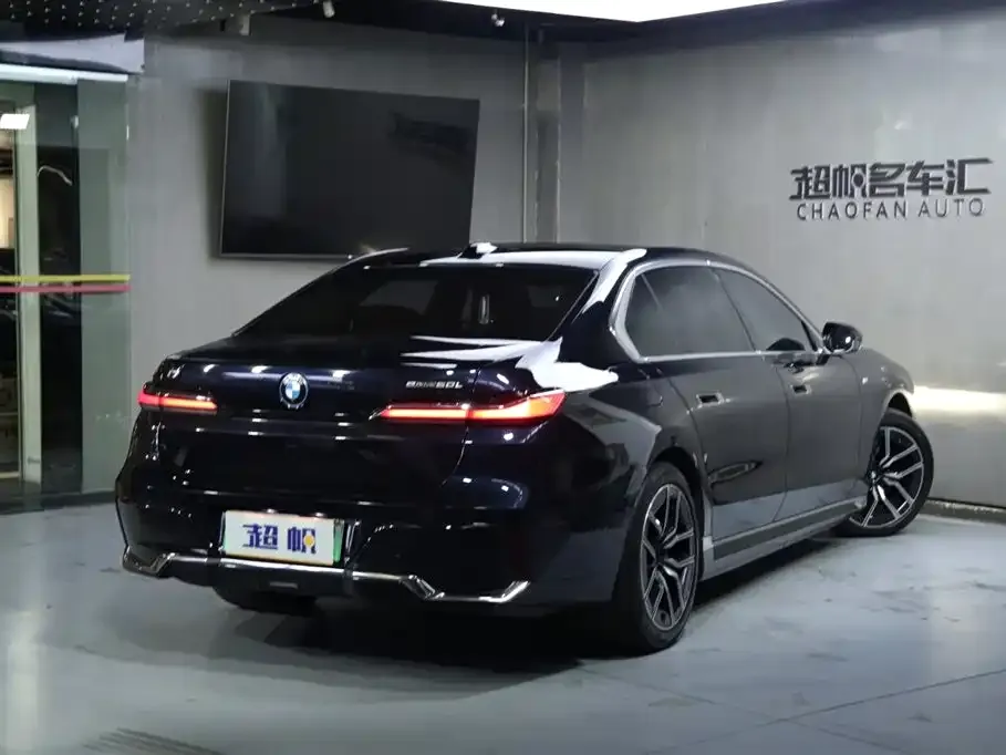 BMW i7 2024 из CN, фото 5