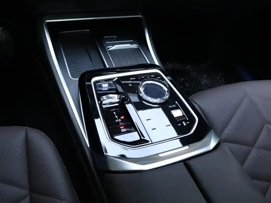 BMW i7 2024 из CN, фото 8